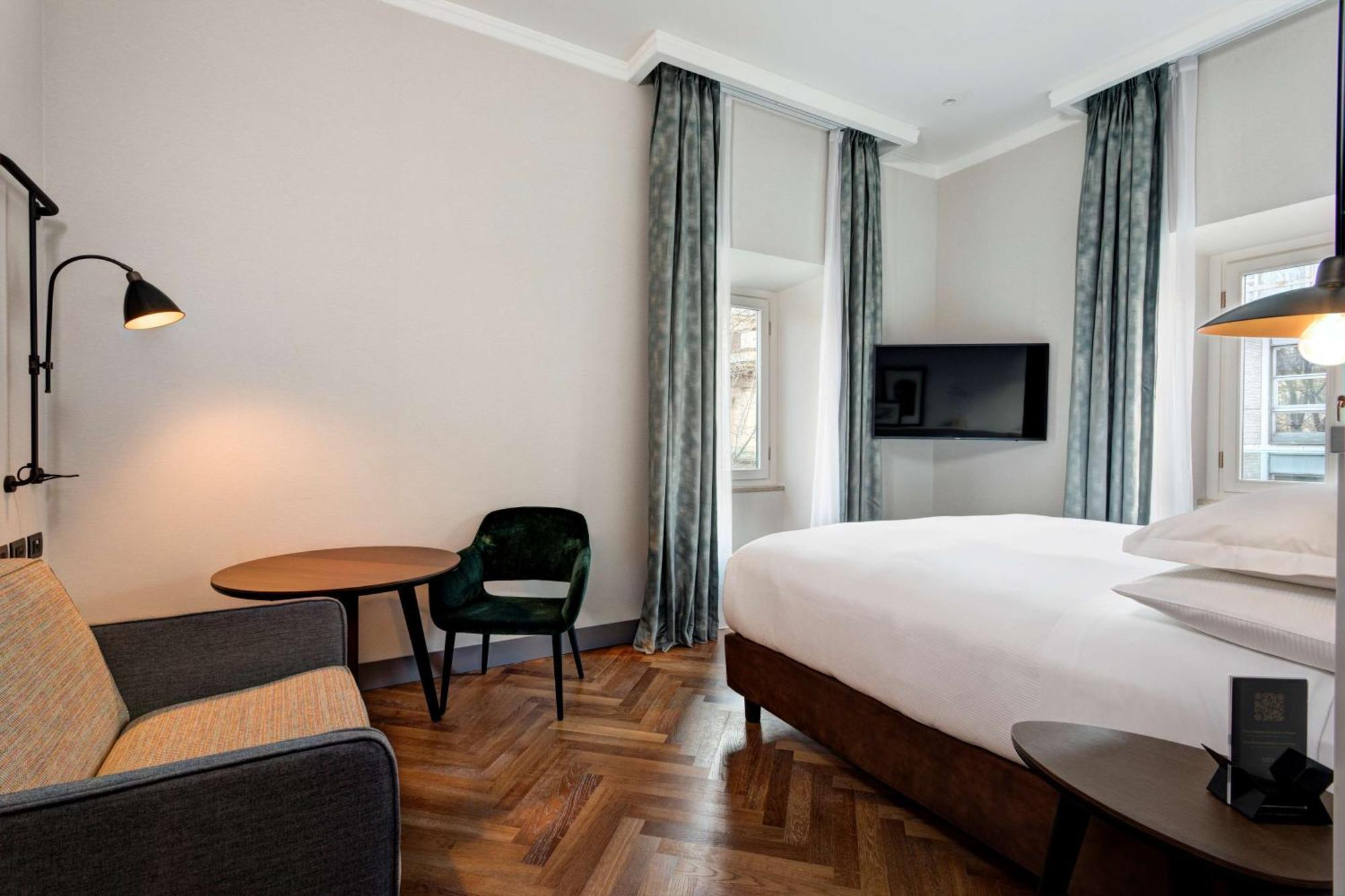 Doubletree By Hilton Monti 4* Rom